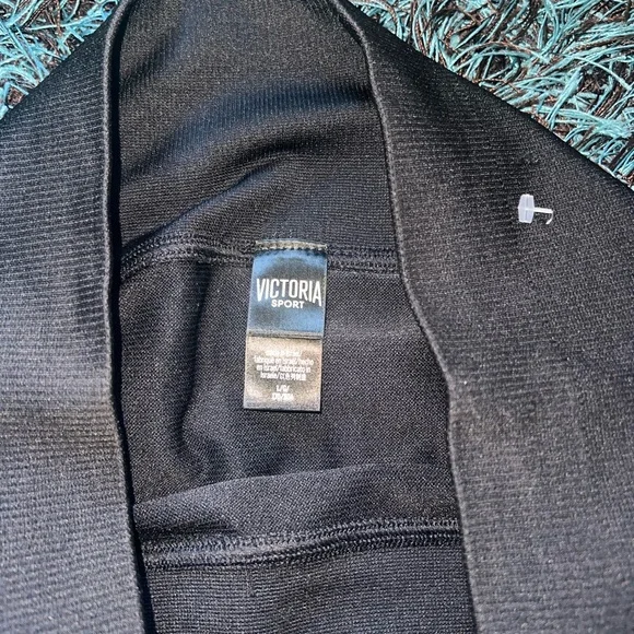 VS latter Seamless Leggings.. brand new - Picture 3 of 5